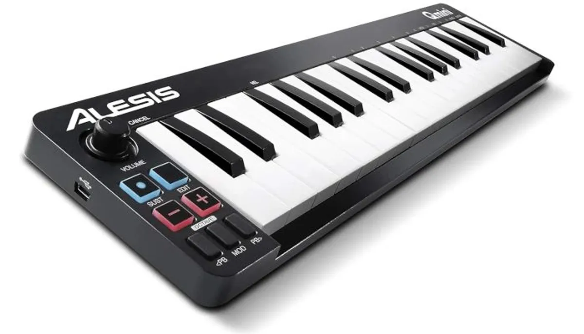 Teclado Controlador USB MIDI Alesis Qmini 32 Teclas