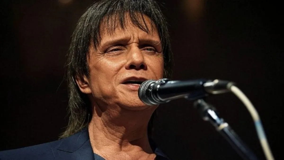 roberto carlos cantando