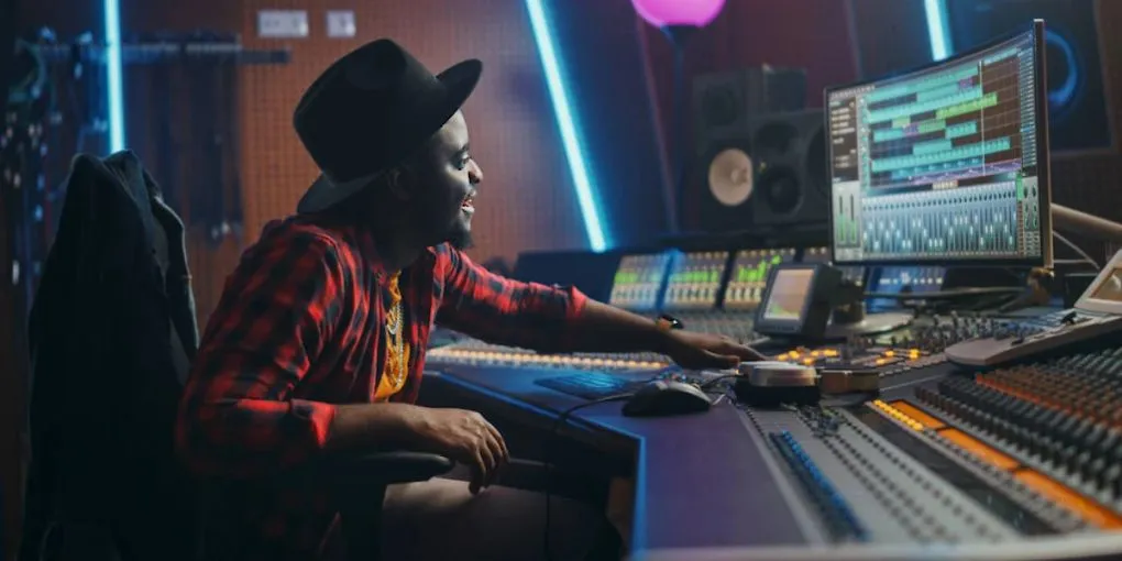 Produção Musical Como Profissão: O Guia Definitivo para Viver de Produção Musical