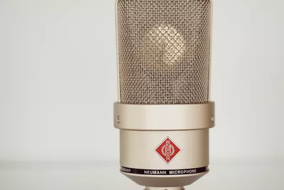 microfone condensador neumann