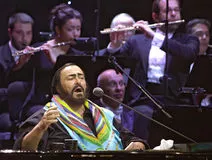 luciano pavarotti tenor concerto servia maio