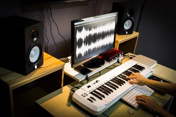 home studio noturno teclado musical