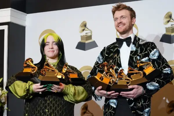 Billie Eilish foi a grande vencedora do Grammy 2020