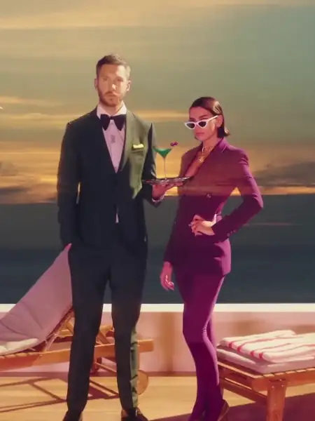 Dua Lipa e Calvin Harris no clip One Kiss